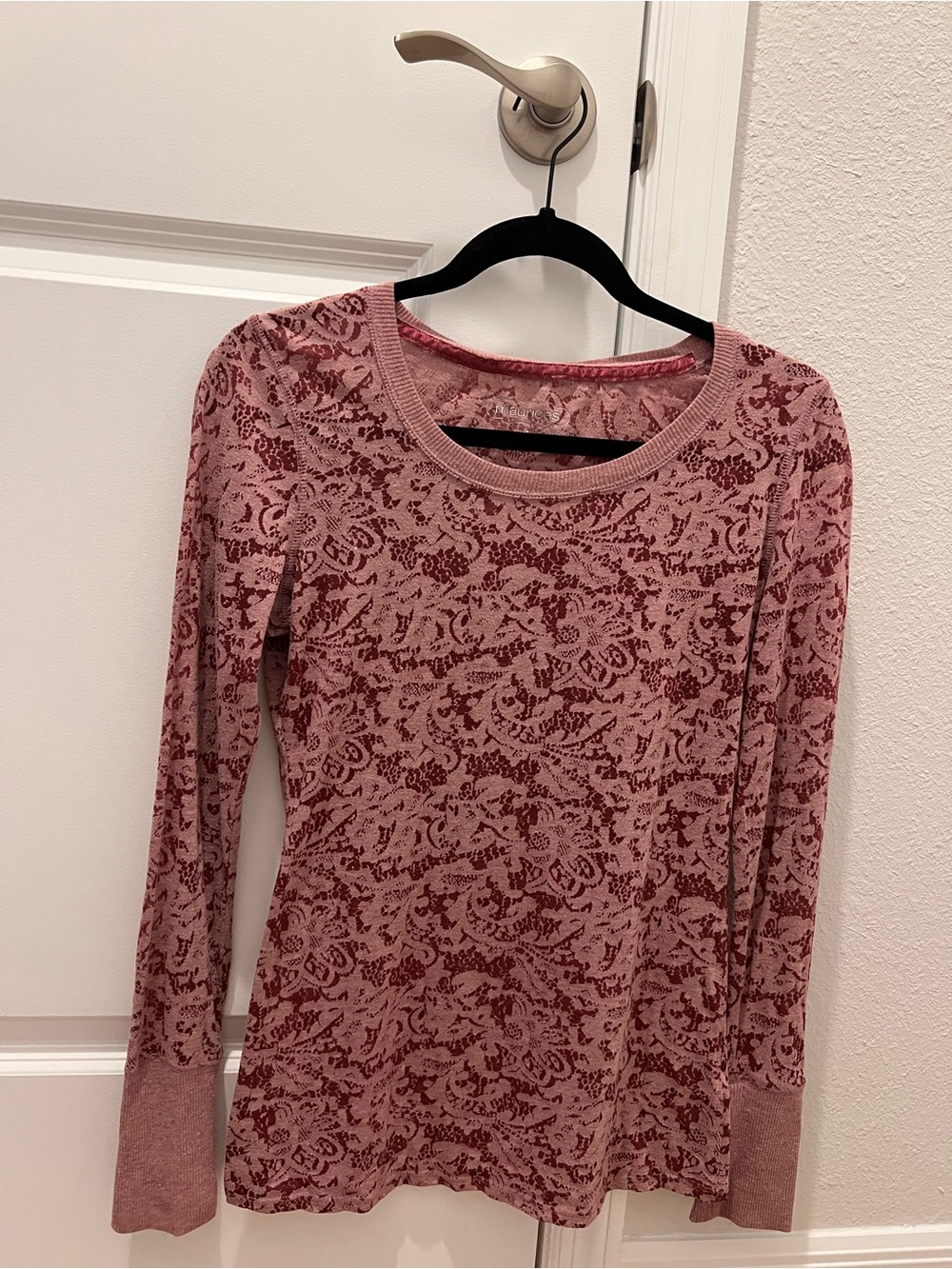 Maurices Dusty Rose Floral Jacquard Long Sleeve Knit Top Size Small